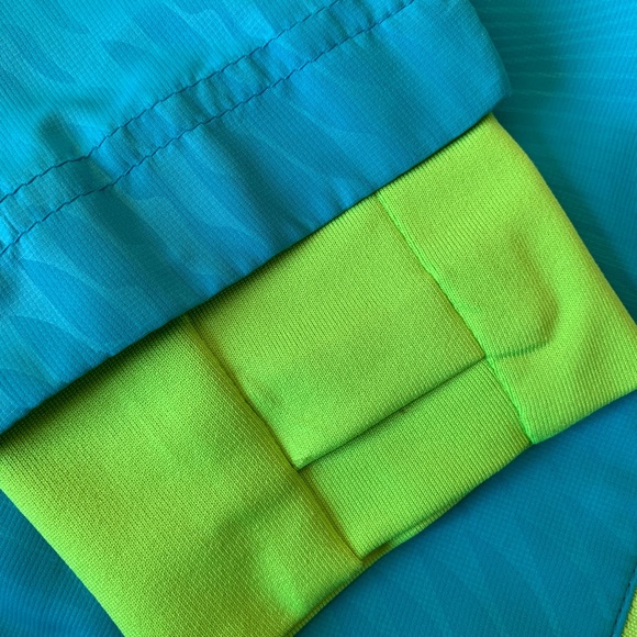 Champion blue and lime light spring windbreaker - Picture 6 of 6